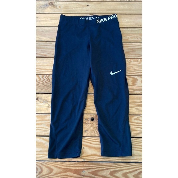 Nike Pants - Nike Dri Fit Crop Leggings Size Medium Women’s Black